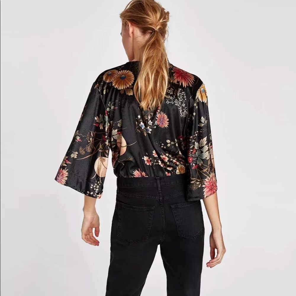 Gorgeous Floral Velvet Bodysuit / Kimono Sleeves - Picture 6 of 6